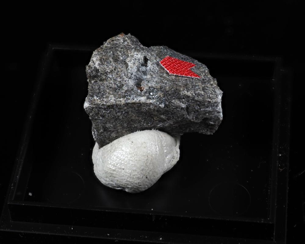 Vinogradovite